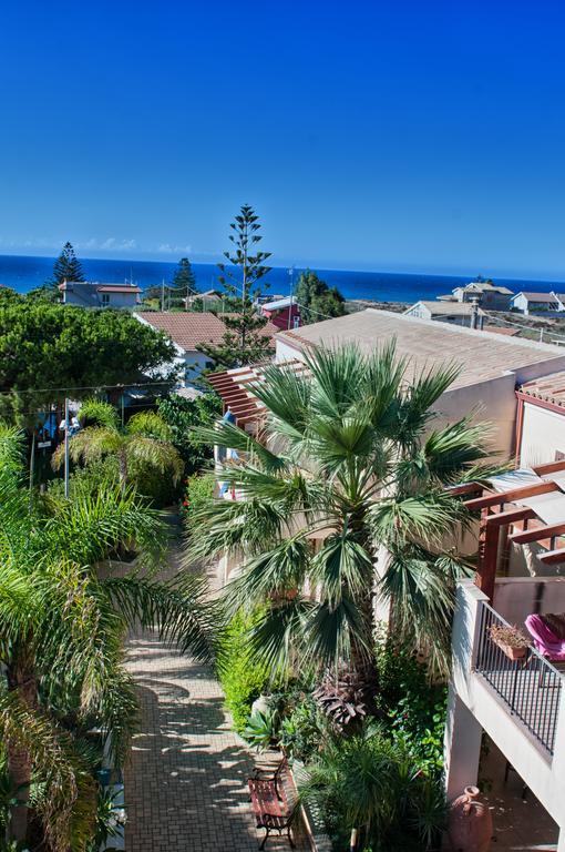 Residence Casa Del Mar Sicilia Марина-ді-Модіка Екстер'єр фото