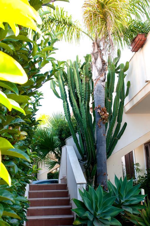 Residence Casa Del Mar Sicilia Марина-ді-Модіка Екстер'єр фото