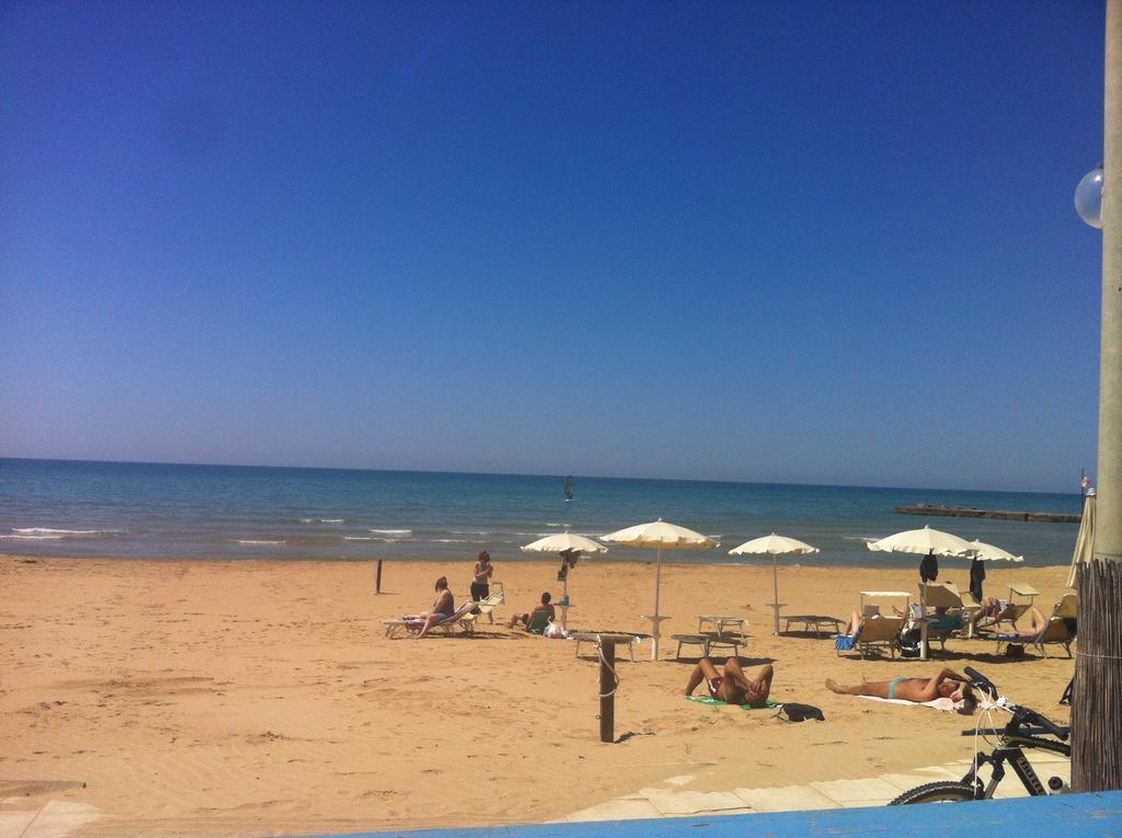 Residence Casa Del Mar Sicilia Марина-ді-Модіка Екстер'єр фото